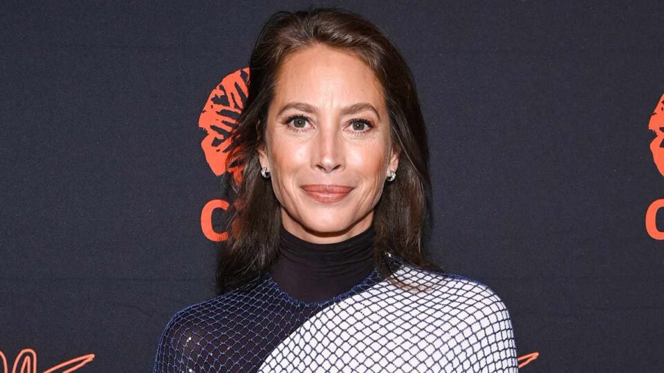 Who Is Erin Turlington, Christy Turlington Sister? - Tech Ballad